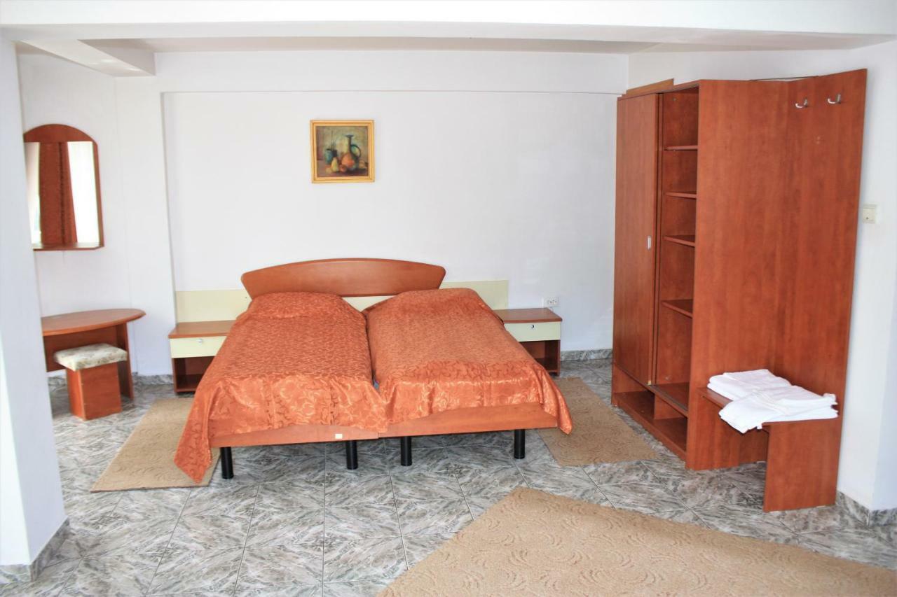 Vila Mihail Hotel Szászbuda Kültér fotó